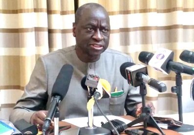 Mr Ousmane Diagana addressing the press conference