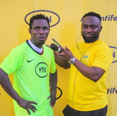 • Emmanuel Owusu Boakye (left), one of the top scorers being interviewed