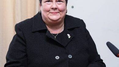 • Ms Virginia Palmer