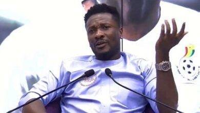 • Gyan – Slams the players for their performance