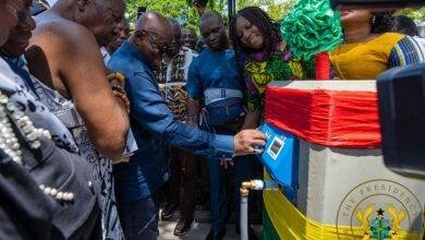 President Akufo-Addo inaugurating the water facility