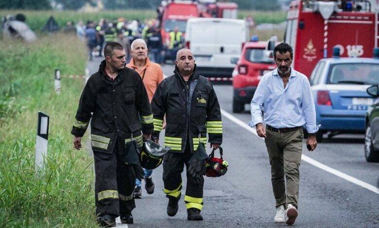 • The pilot escaped by parachuting while a five-year-old girl died in the crash