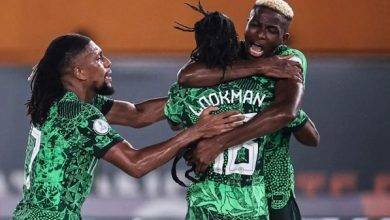 • Lookman joined by Osimhen and Alex Iwobi (left) to celebrate the opener