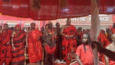 • Inset: King Tackie Teiko Tsuru II, Ga Mantse (sixth from lef), with other paramount chiefs at the funeral grounds