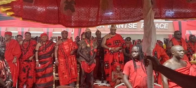 • Inset: King Tackie Teiko Tsuru II, Ga Mantse (sixth from lef), with other paramount chiefs at the funeral grounds