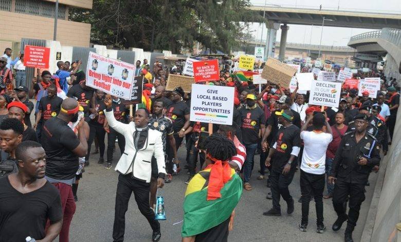 • The demonstrators with their placards Photo: Godwin Ofosu-Acheampong