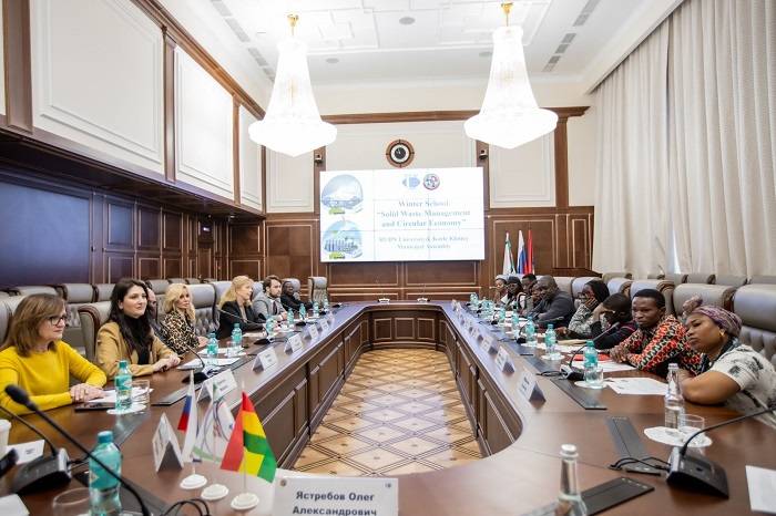 KoKMA delegation at a meeting with their MOSCOW counterparts