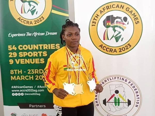 • Ntumi displaying her medals