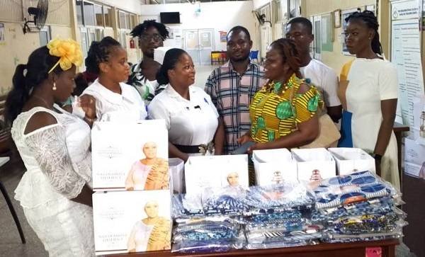 Iris Quarshie (third from right) making a presentation on behalf of the Foundation at the KBTH Children’s ward