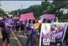 • Cancer survivors participating in the walk