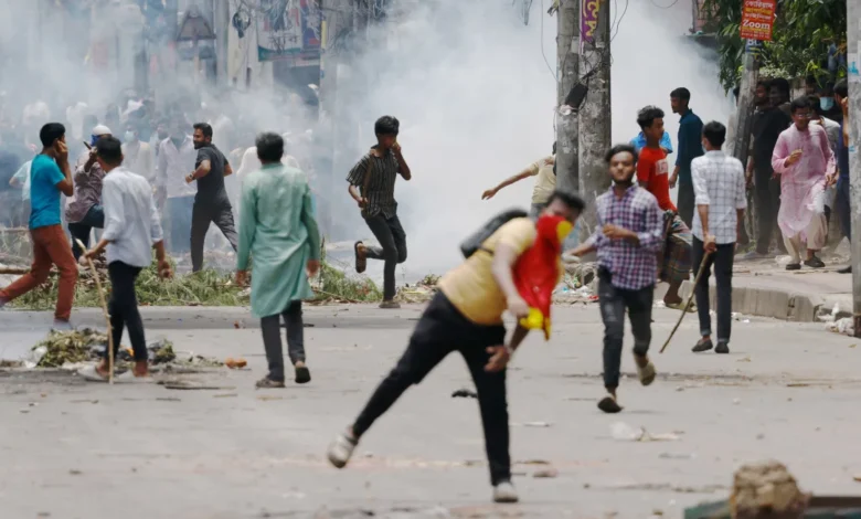 • Anti-quota protesters clash with Border Guard Bangladesh and the police outside the state-owned Bangladesh Television in Dhaka, Bangladesh, on Friday