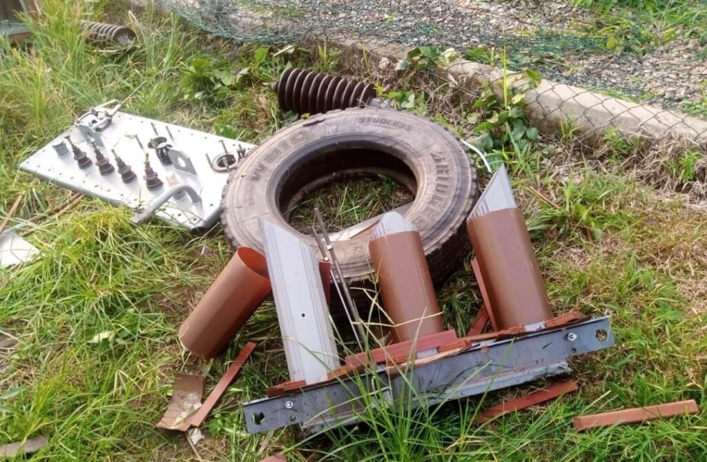 • The vandalised transformer at Kodiabe