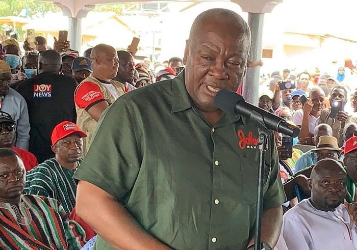 • Former President John Mahama speaking at a rally in Bawku in the Upper East Region