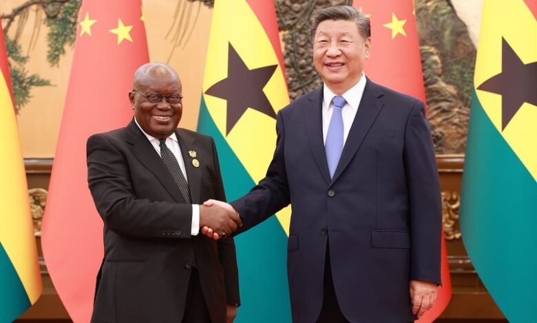 • President Akufo-Addo (left) and his Chinese counterpart, Xi Jinping