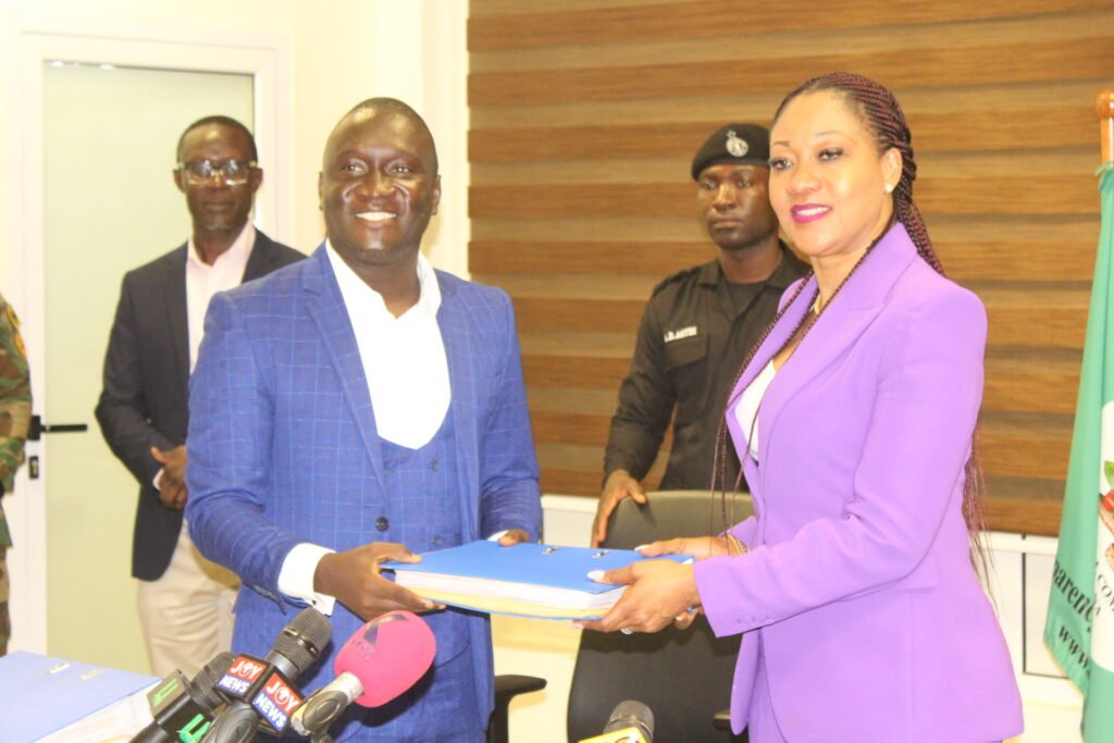 • Mrs Jean Mensa receiving the forms of Mr Samuel Apea-Danquah, Independent Presidential Candidate Photos: Ebo Gorman