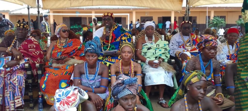 • Togbi Amey Zegu addressing the durbar