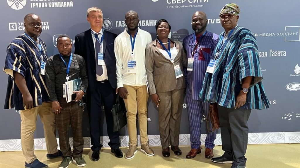 • Some dignitaries atfer the meeting