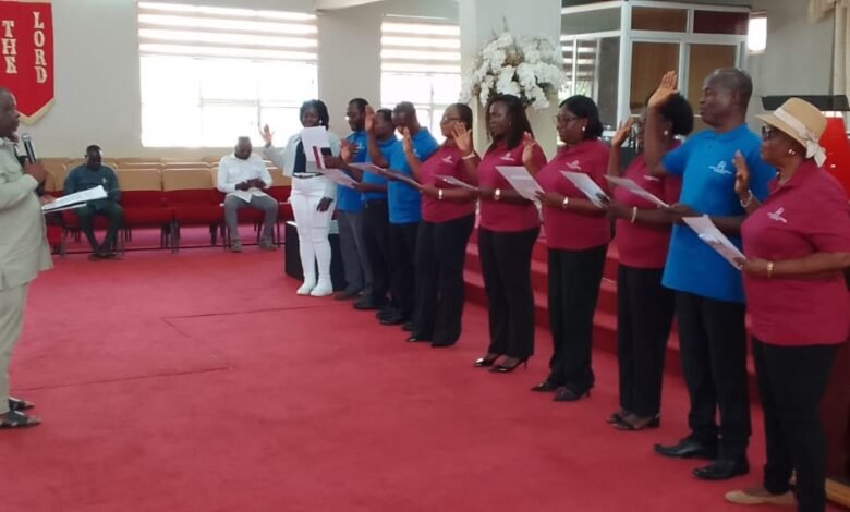 • Mr Doku swearing in the executives of the associationenforce