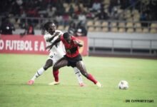 • Black Stars Gideon Mensah (in white) battles for supremacy with Angola’s Zito Luvumbo