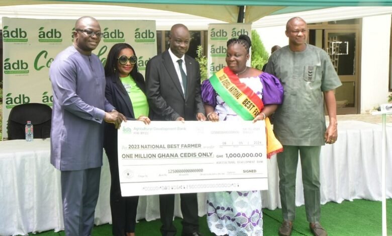 • Flashback: Dr Byran Acheampong (left) together with Mr Alhassan-Tali (middle) presenting a dummy cheque to Madam Charity Akortia, the 2023 National Best Farmer