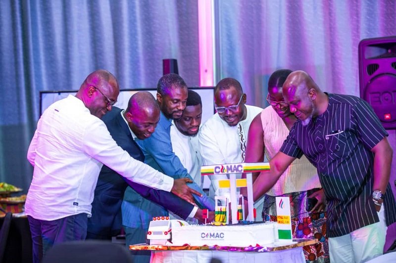 • Dignitaries cutting the cake to symbolise the change of name