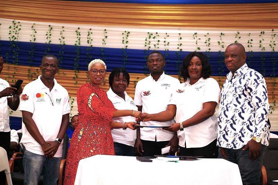 • The dignitaries exchanging the MOU document