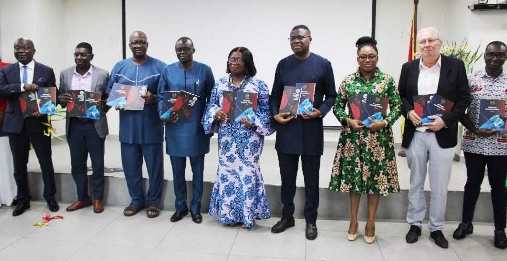 • Dignitaries launching the documents