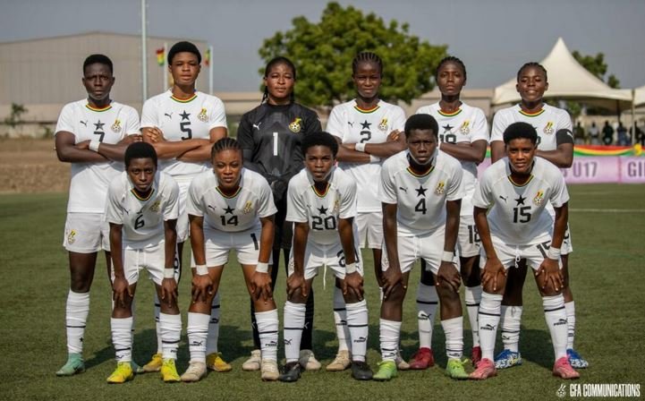 A line up of the Black Maidens side