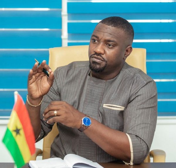 • John Dumelo