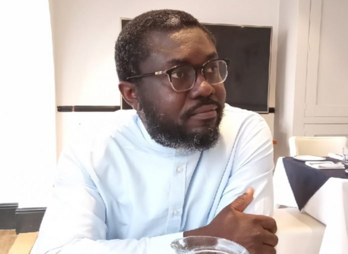 • Mr Oliver Barker-Vormawor