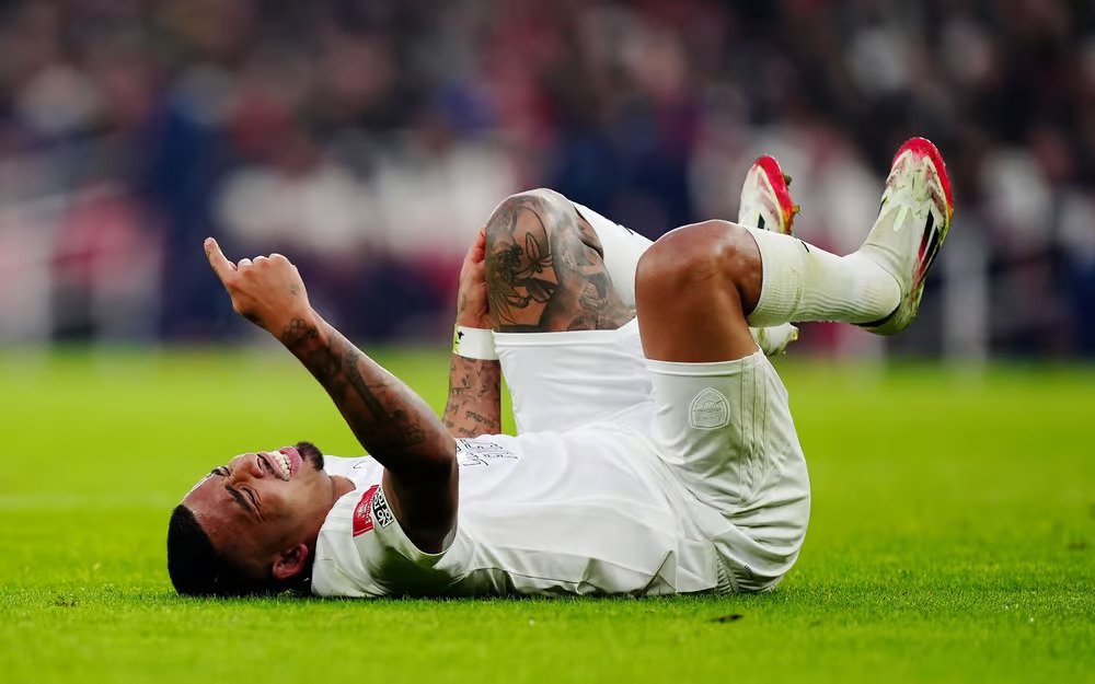Gabriel Jesus reacts after sustaining an injury during Sunday's FA Cup game.