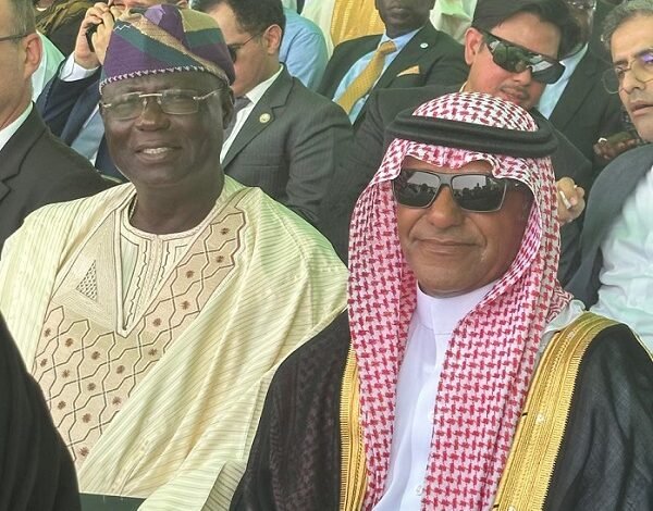 Mr Al-Dakhel with other dignitaries