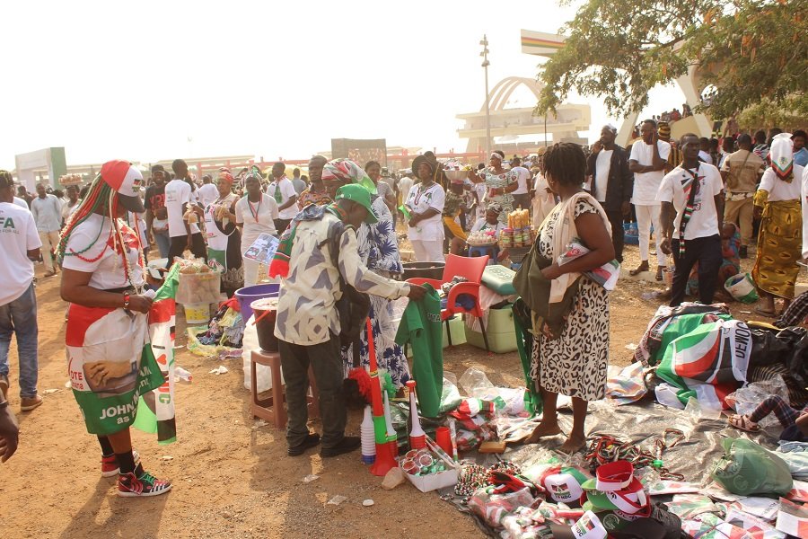 • Party sympathisers buying NDC paraphernalia Photo: Ebo Gorman
