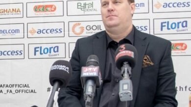 • Coach Lars