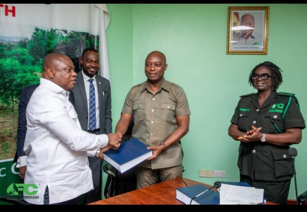 • Immediate past CEO, Mr John Allotey (left) handing over to Dr Brown (second from right)