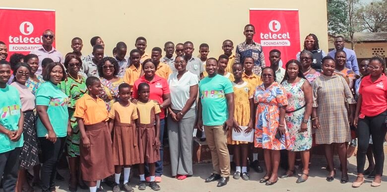 • The beneficiary students with Telecel officials and tutors