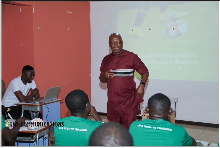 Prof Mintah leads the discussion at the training programme