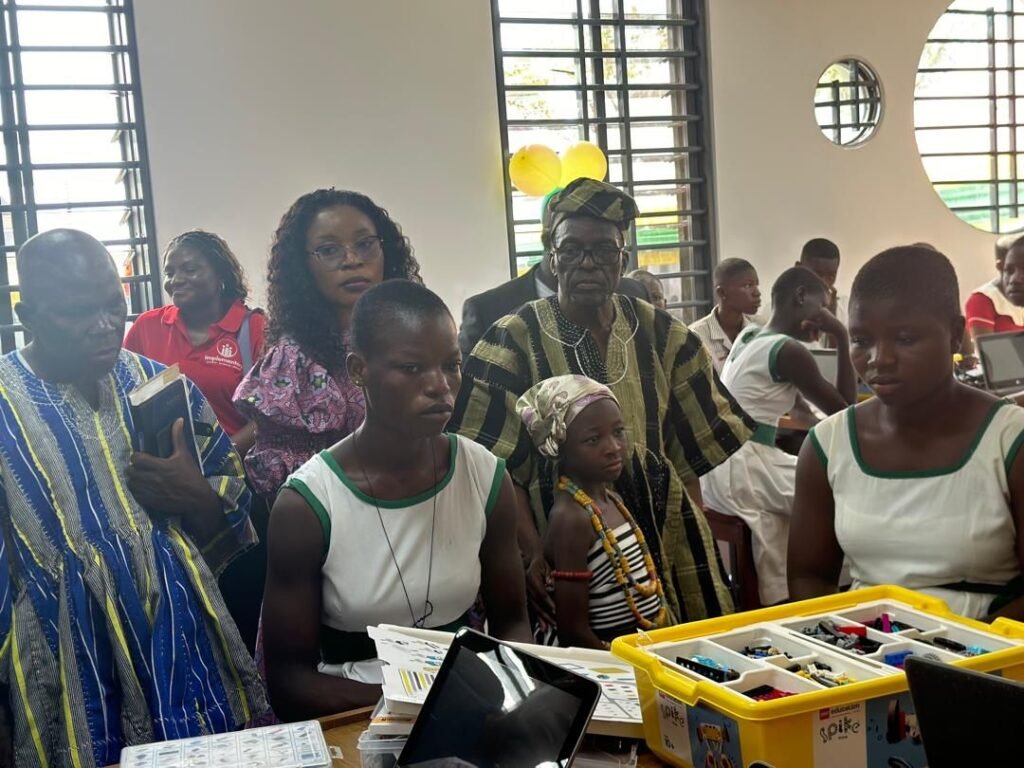 • Mr Alban Bagbin and some students at the inauguration of the computer laboratory. (Inset): The new Yamoransa Model (YM) Lab 14 at Kaleo in the Nadwoli Kaleo district