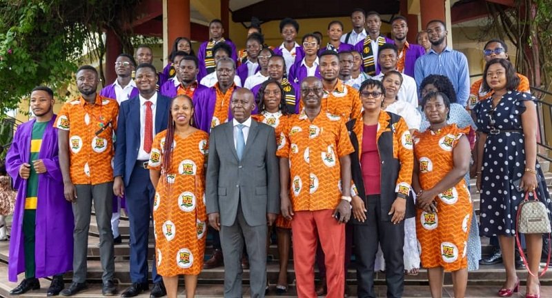 • Dignitaries and matriculants after the programme