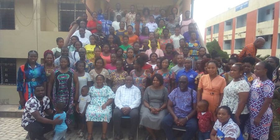 Teachers in the training workshop