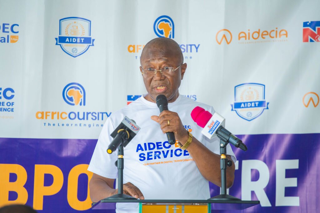 • Mr Yenneh delivering a brief speech at the launch Let’s strengthen support for women entrepreneurs