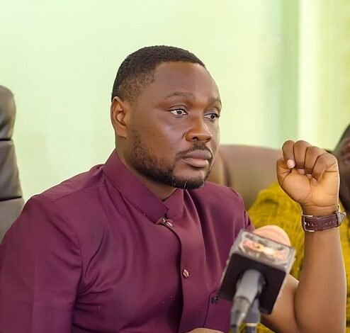 • Mr George Justice Arthur