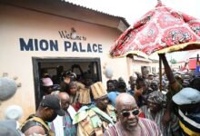 • At the funeral ceremony of the late Mion Lana, Nyab Abdulai Mahamudu