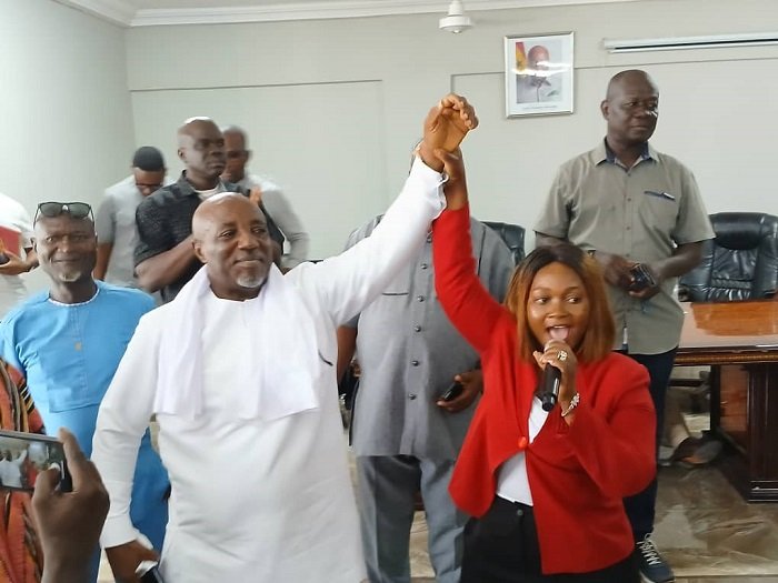Madam Gifty Nyamekye Manteaw (right), New Juaben South Municipal Electoral Officer declaring Mr Ransford Owusu Boakye as MCE for the area