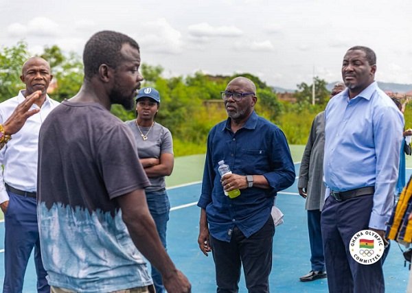 • A caretaker at the facility briefs a section of the GOC executives that inspected the facility
