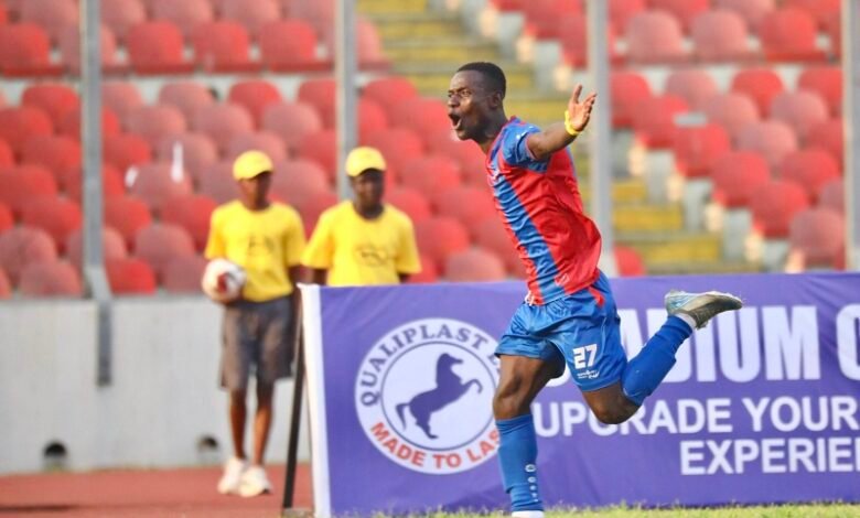 Edward Bentum -Golden Kick