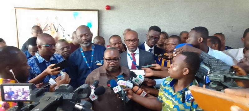 • Dr Nawaane addressing the media