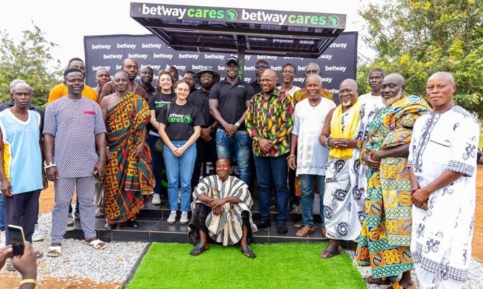 Traditional leaders and dignitaries after the handing over ceremony