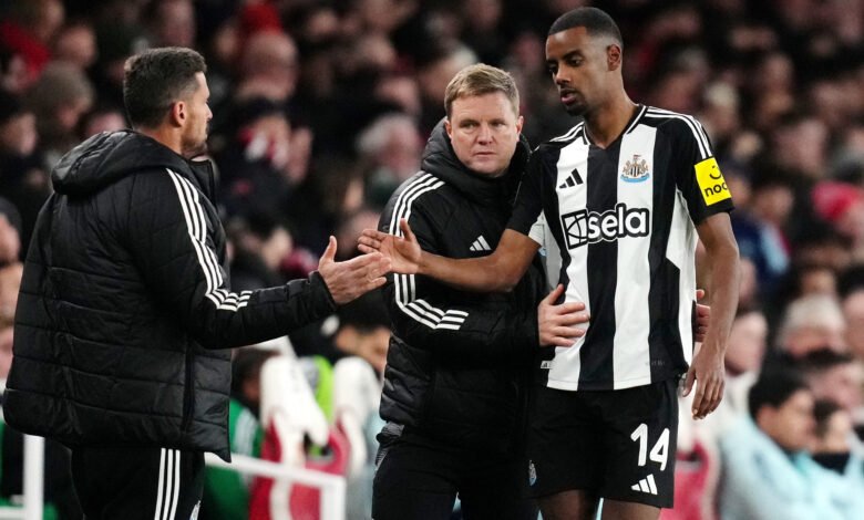 Howe (left) with Isak