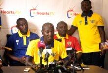 • Mas-Ud Didi Dramani addressing the media, behind him are members of his technical team